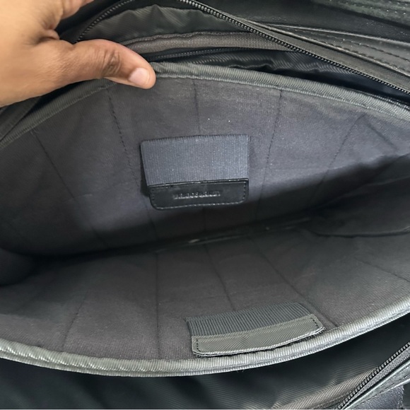 Briggs & Riley Black Leather bag - Picture 9 of 14